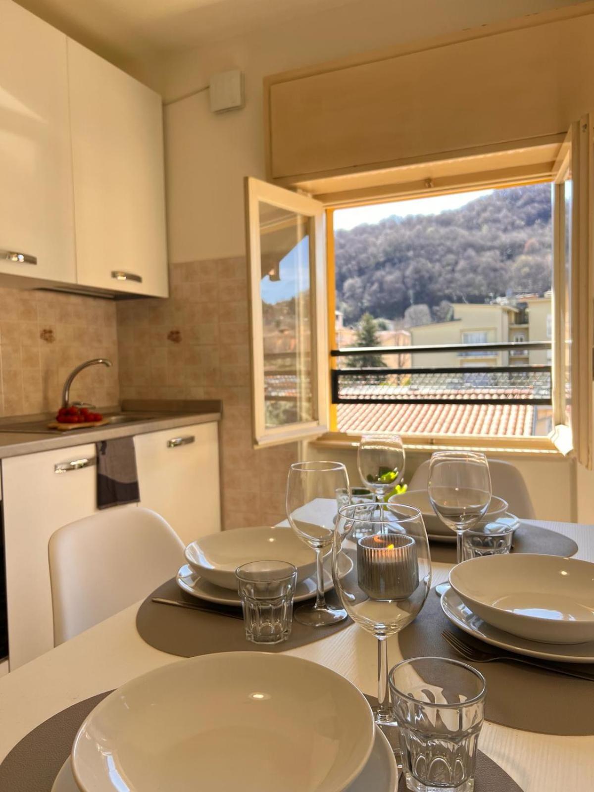 La Mansarda Apartment Como Exterior photo