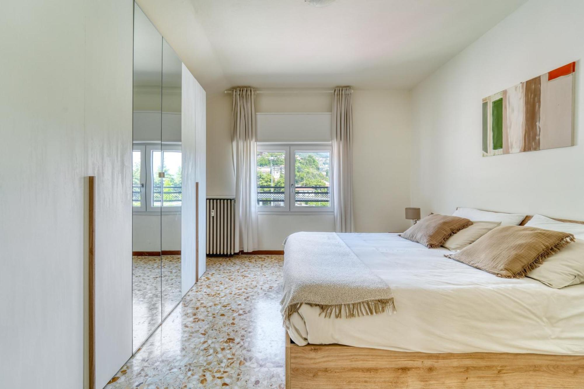 La Mansarda Apartment Como Exterior photo